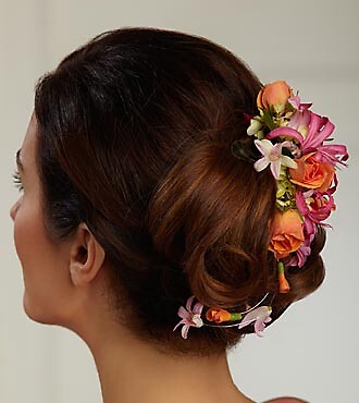 The Flowers &#039;n&#039; Frills&amp;trade; Hair D&amp;eacute;cor